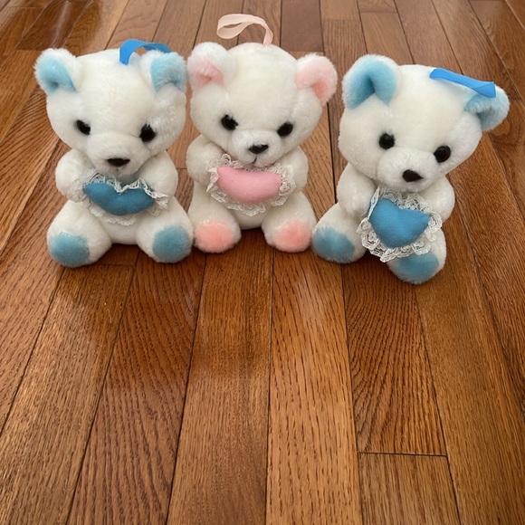Set of Three (3) Vintage White Teddy Bears Holding Heart-Shaped Pillows - Picture 2 of 10